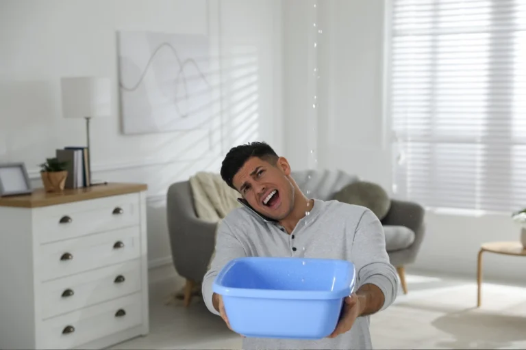 Akan Çatı Tamiri