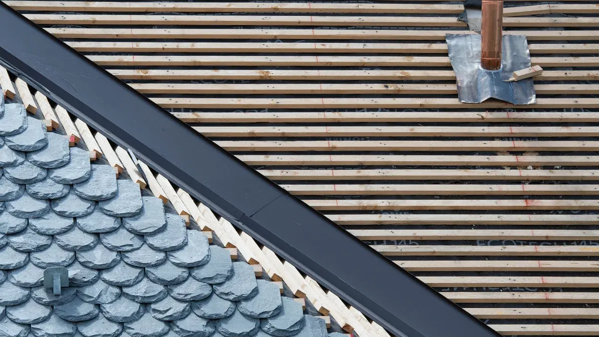 Metal çatıda mahya ve baca kenarı birleşim detayı