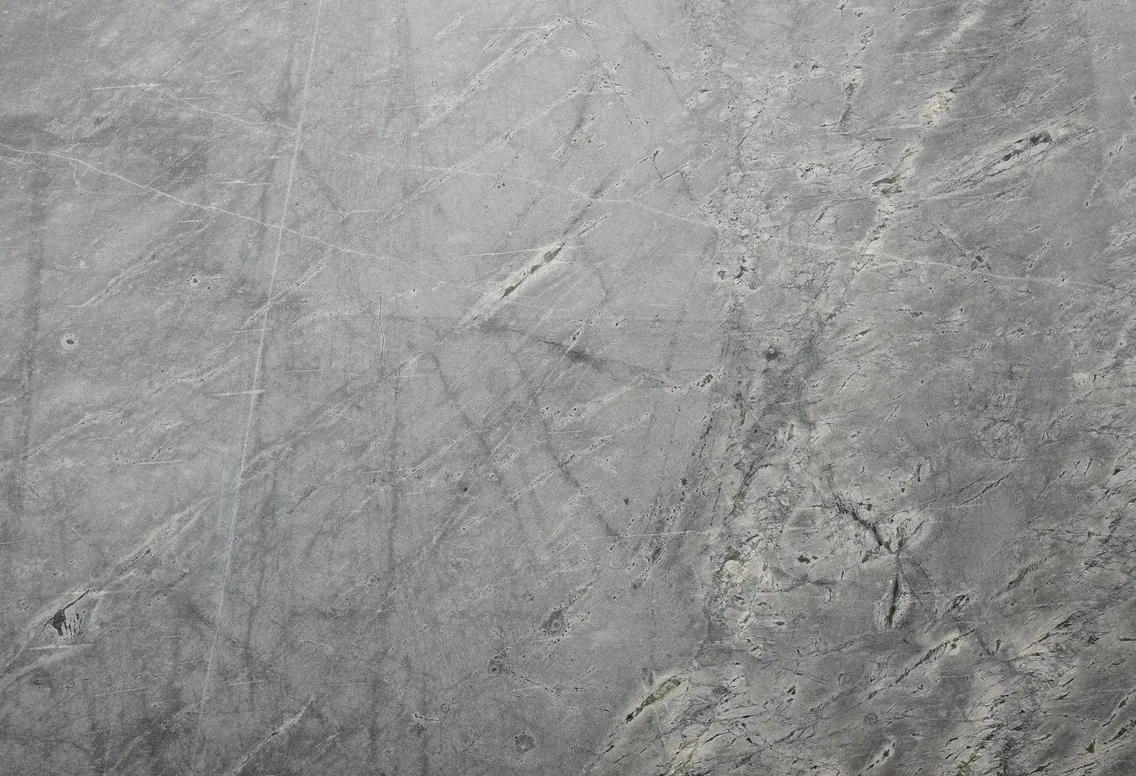 Gri mikro beton görünümlü duvar dokusu
